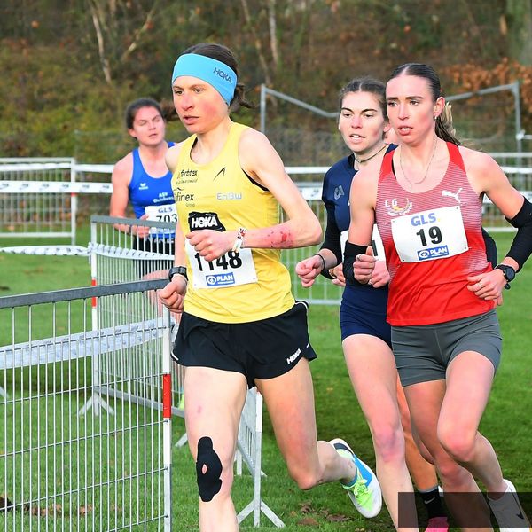 Elena Burkard und Katja Bäuerle beim 3,8 km Rennen. 