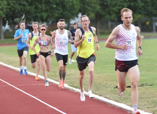 60. Stammheimer Läuferabend – Oberkollbacher Doppelsieg 114 Teilnehmer bei besten Laufbedingungen