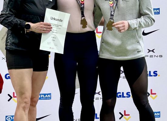 Carmen Keppler holt Bronze bei den Deutschen Hallenmeisterschaften der Masters in Düsseldorf