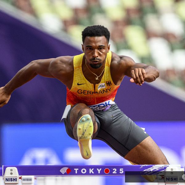 Leo Neugebauer (VfB Stuttgart 1893) über die 110 Meter Hürden